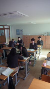 화 25