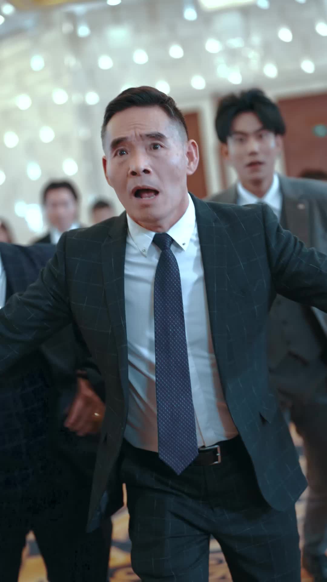 集 25
